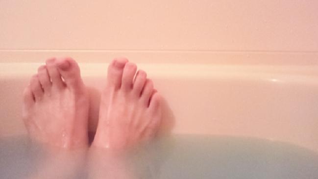 入浴は幸せ時間。湯船に浸かってすること第１位は？