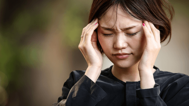 仕事の人間関係ストレスが引き金に？！頭痛持ち自覚の最も低いのは滋賀県。一方、高い県は？